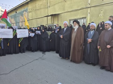 تصاویر/ تجمع طلاب حوزه علمیه خواهران البرز در حمایت از مهدیه اسفندیاری