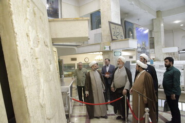 دیدار مسئولان فرهنگی حرم بانوی کرامت با نماینده قم در مجلس