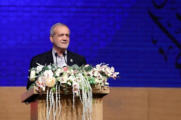 امضای ۷ تفاهم‌نامه برای احیای دریاچه ارومیه/ افتتاح بیمارستان ۲۰۷ تخت‌خوابی در نقده