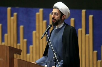 استقبال از عمره دانشجویی تأکیدی بر زنده بودن روح ایمان در دانشگاه‌ها است