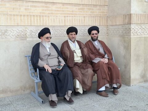 تصاویر/  حضور حجت‌الاسلام والمسلمین ربانی در مدرسه علمیه کاظمیه