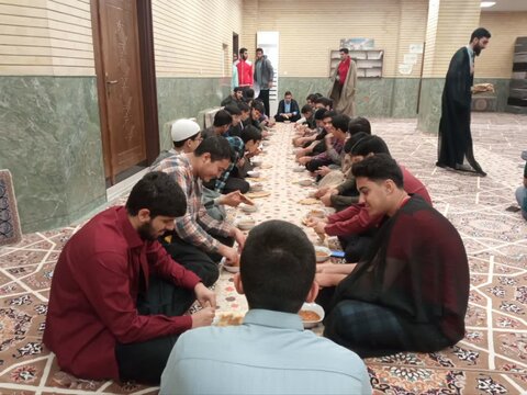 تصاویر/ جلسه فضیلت‌خوانی امیرالمؤمنین(ع) طلاب مدرسه علمیه کاظمیه