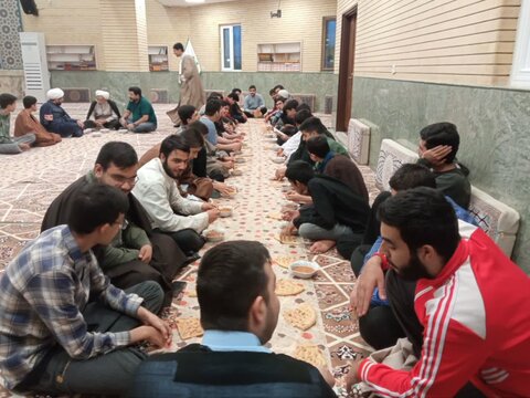 تصاویر/ جلسه فضیلت‌خوانی امیرالمؤمنین(ع) طلاب مدرسه علمیه کاظمیه