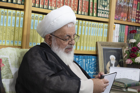 تصاویر/ دیدار معاون مدیرکل کمیته امداد کشور با آیت الله ناصری