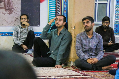 تصاویر/ نشست بصیرتی حجت الاسلام و المسلمین روانبخش با طلاب مدرسه الهادی