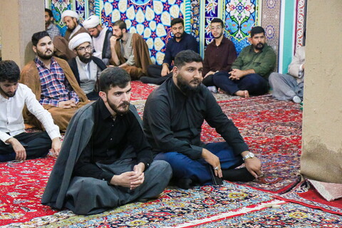 تصاویر/ نشست بصیرتی حجت الاسلام و المسلمین روانبخش با طلاب مدرسه الهادی