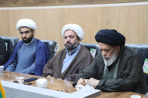 تصاویر /  دیدار نماینده ولی فقیه در استان زنجان با نخبگان، فعالان فرهنگی، اقتصادی و اجتماعی شهر گرماب