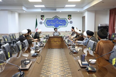 تصاویر/ نشست بصیرتی با موضوع نقد جریان فکری‌ قرآن بسندگی