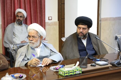 تصاویر/ نشست بصیرتی با موضوع نقد جریان فکری‌ قرآن بسندگی