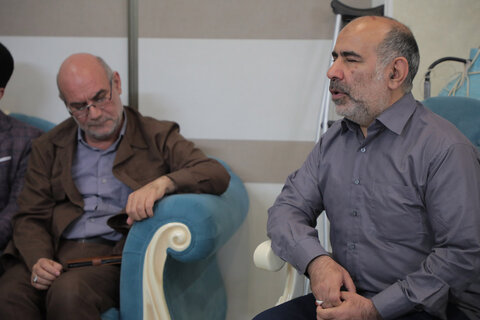 تصاویر/ قدردانی اهالی رسانه از جانباز ۷۰ درصد روشن دل قمی