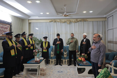 تصاویر/ قدردانی اهالی رسانه از جانباز ۷۰ درصد روشن دل قمی