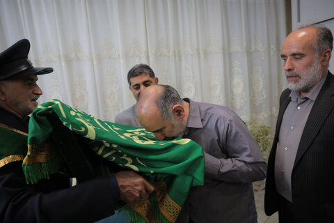 تصاویر/ قدردانی اهالی رسانه از جانباز ۷۰ درصد روشن دل قمی