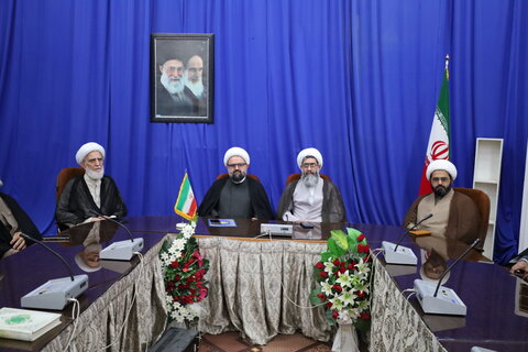 دیدار مدیر حوزه علمیه سیستان و بلوچستان با کادر و اساتید مدارس علمیه زابل