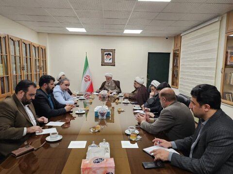 تصاویر/ دیدار دبیر شورای برنامه‌ریزی مدارس علوم دینی اهل‌سنت کشور با نماینده ولی فقیه در کردستان