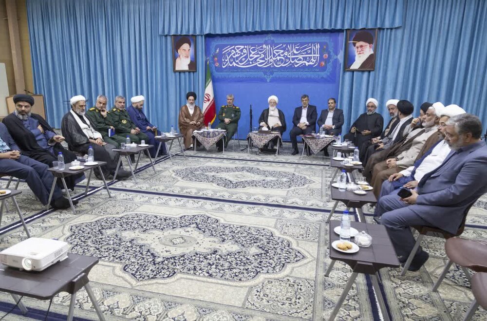  برگزاری نشست برخط قرارگاه راهبری و پشتیبانی مساجد کشور در دفتر امام جمعه یزد