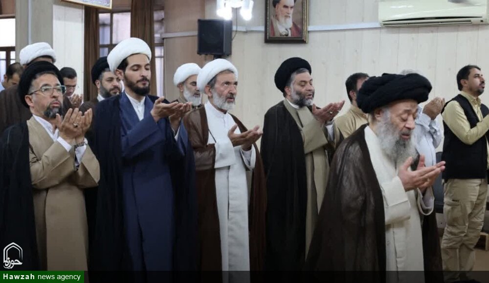 دیدار حجت‌ الاسلام‌ والمسلمین محمدحسن زمانی مشاور مدیر حوزه‌های علمیه در امور مذاهب اسلامی با آیت الله موسوی جزایری عضو مجلس خبرگان رهبری