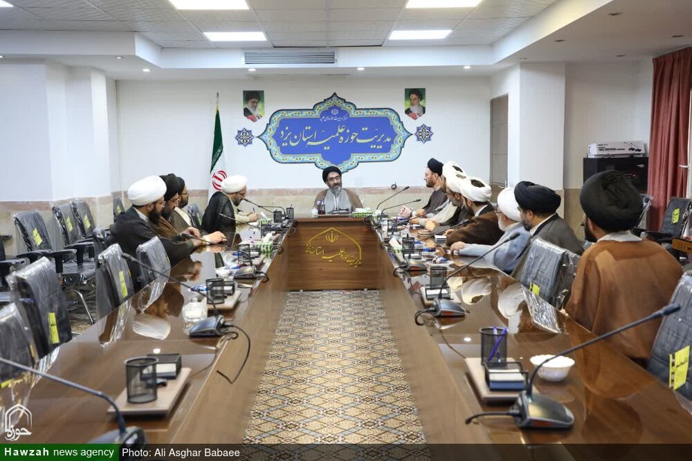 تصاویر/ نشست بصیرتی با موضوع نقد جریان فکری‌ قرآن بسندگی