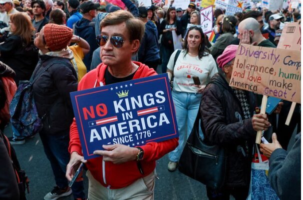 قیامِ امن کے جھوٹے دعویدار کی اپنے ہی ملک کوئی اوقات نہیں؛ امریکہ میں ٹرمپ کے خلاف شدید احتجاج