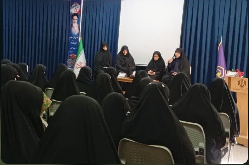 کرسی آزاد اندیشی در مدرسه علمیه تخصصی الزهرا (س) شهرستان قروه برگزار شد