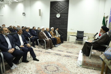 اعتراض و انتقاد باید با ادب و حق‌گویی همراه باشد