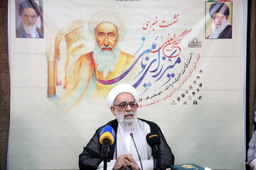 کنگره بین‌المللی مرحوم میرزای نائینی در قم و مشهد برگزار می‌شود / مرحوم نائینی فقیهی که دین را از سیاست جدا نمی‌دانست