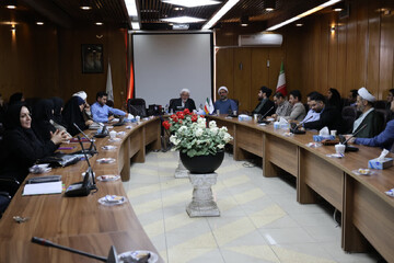 تصاویر/ درس اخلاق با حضور ویژه استادان دانشگاه علوم پزشکی همدان