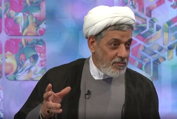 بی‌حجابی را سیاسی نکنید