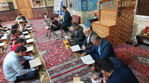 تصاویر/ مرحله مقدماتی سی و دومین دوره مسابقات قرآن و عترت(ع) بسیج تهران