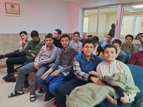 تست سلامت طلاب ورودی مدرسه علمیه امام خامنه ای ارومیه