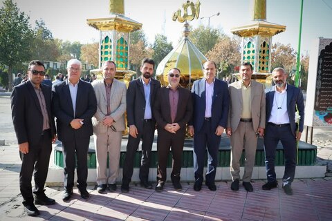 تصاویر/گلباران قبور مطهر شهدای اراک به مناسبت آغاز هفته فرهنگی اراک