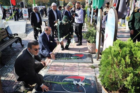 تصاویر/گلباران قبور مطهر شهدای اراک به مناسبت آغاز هفته فرهنگی اراک