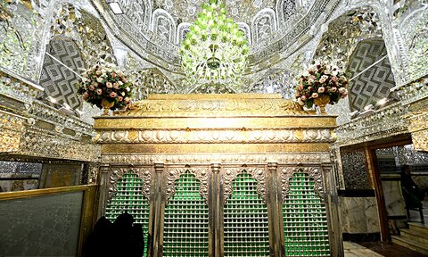 تصاویر/ مراسم تعویض گلدان‌های ضریح حضرت عبدالعظیم حسنی(ع)