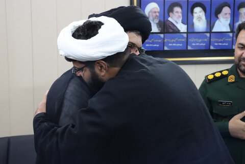 تصاویر/ دیدار فرمانده تیپ الغدیر استان با امام جمعه بافق