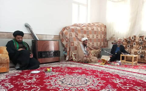 تصاویر/ دیدار کارکنان مدرسه علمیه امام موسی کاظم(ع) برزک با خانواده مرحوم حجت‌الاسلام عباسی