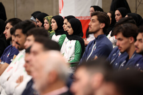 تصاویر/ دیدار قهرمانان و مدال‌آوران ورزشی و المپیادهای علمی جهانی با رهبر انقلاب