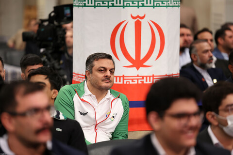 تصاویر/ دیدار قهرمانان و مدال‌آوران ورزشی و المپیادهای علمی جهانی با رهبر انقلاب