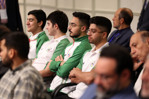 تصاویر/ دیدار قهرمانان و مدال‌آوران ورزشی و المپیادهای علمی جهانی با رهبر انقلاب