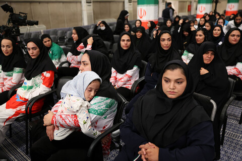 تصاویر/ دیدار قهرمانان و مدال‌آوران ورزشی و المپیادهای علمی جهانی با رهبر انقلاب