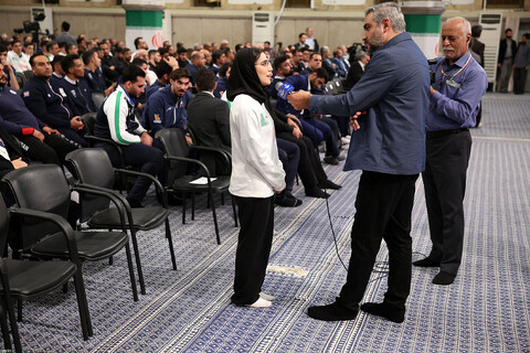 تصاویر/ دیدار قهرمانان و مدال‌آوران ورزشی و المپیادهای علمی جهانی با رهبر انقلاب