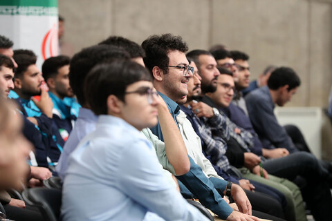 تصاویر/ دیدار قهرمانان و مدال‌آوران ورزشی و المپیادهای علمی جهانی با رهبر انقلاب