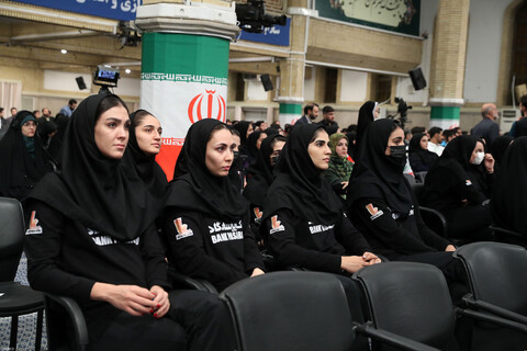 تصاویر/ دیدار قهرمانان و مدال‌آوران ورزشی و المپیادهای علمی جهانی با رهبر انقلاب