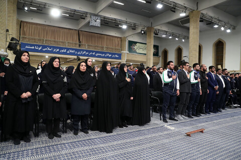 تصاویر/ دیدار قهرمانان و مدال‌آوران ورزشی و المپیادهای علمی جهانی با رهبر انقلاب