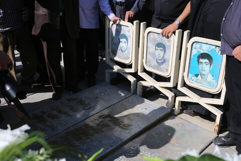 تصاویر / مراسم تشییع پدر شهیدان نادرالاصلی در اصفهان