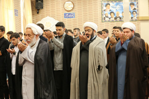 تصاویر/ هشتمین جلسه برنامه «طلبه باشیم» در مدرسه علمیه امیرالمومنین(ع)تبریز