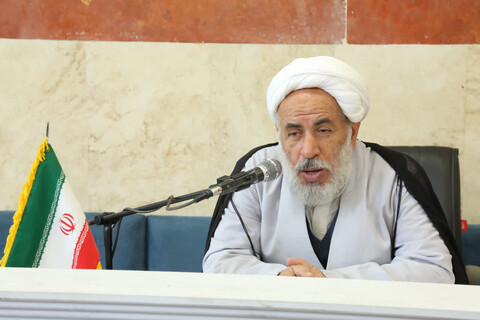 تصاویر/ هشتمین جلسه برنامه «طلبه باشیم» در مدرسه علمیه امیرالمومنین(ع)تبریز