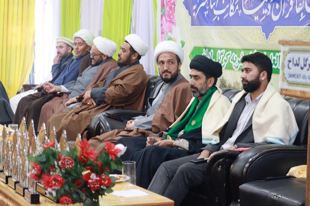 दुनयावी तालीम के साथ उलूम-ए-आले मुहम्मद (अ) भी ज़रूरी है: मौलाना शैख नाज़िर मेहदी मुहम्मदी