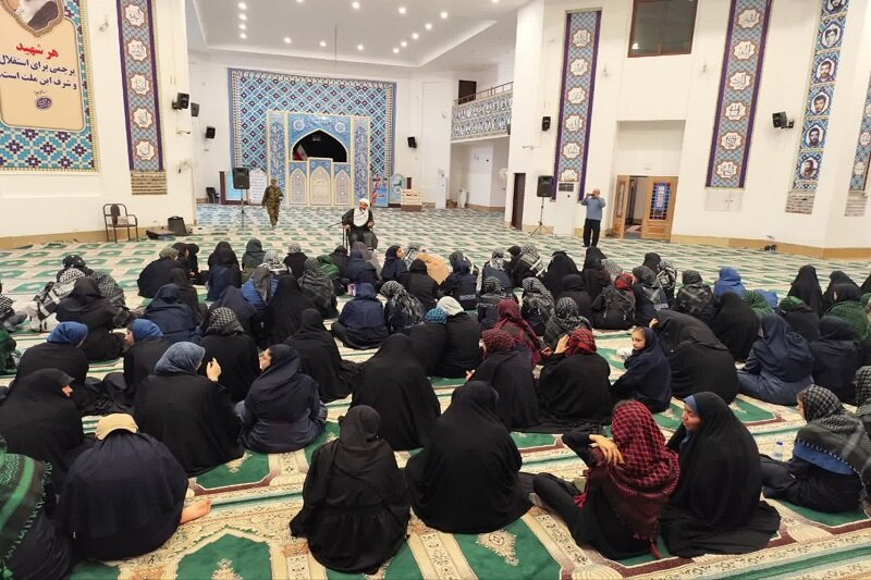 تبیین نقش حجاب در حفظ کرامت انسانی و سلامت اجتماعی ضرورت نسل جوان است