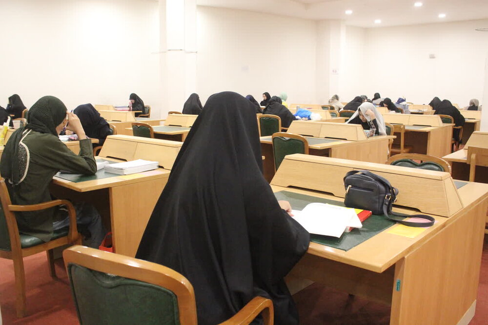 ثبت‌نام بیش از ۵۰۰ نفر در بخش خواهران کتابخانه فاطمی