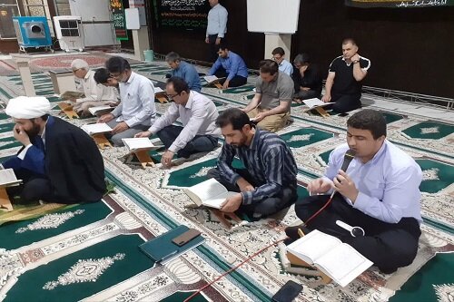 ویژه‌ برنامه «شبی با شهدا» در مسجد حضرت صاحب‌الزمان (عج) سرپل ذهاب برگزار شد+عکس