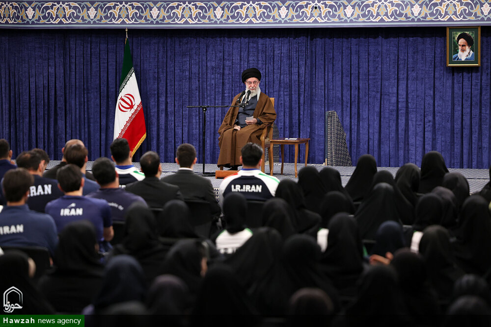 تصاویر/ دیدار قهرمانان و مدال‌آوران ورزشی و المپیادهای علمی جهانی با رهبر انقلاب